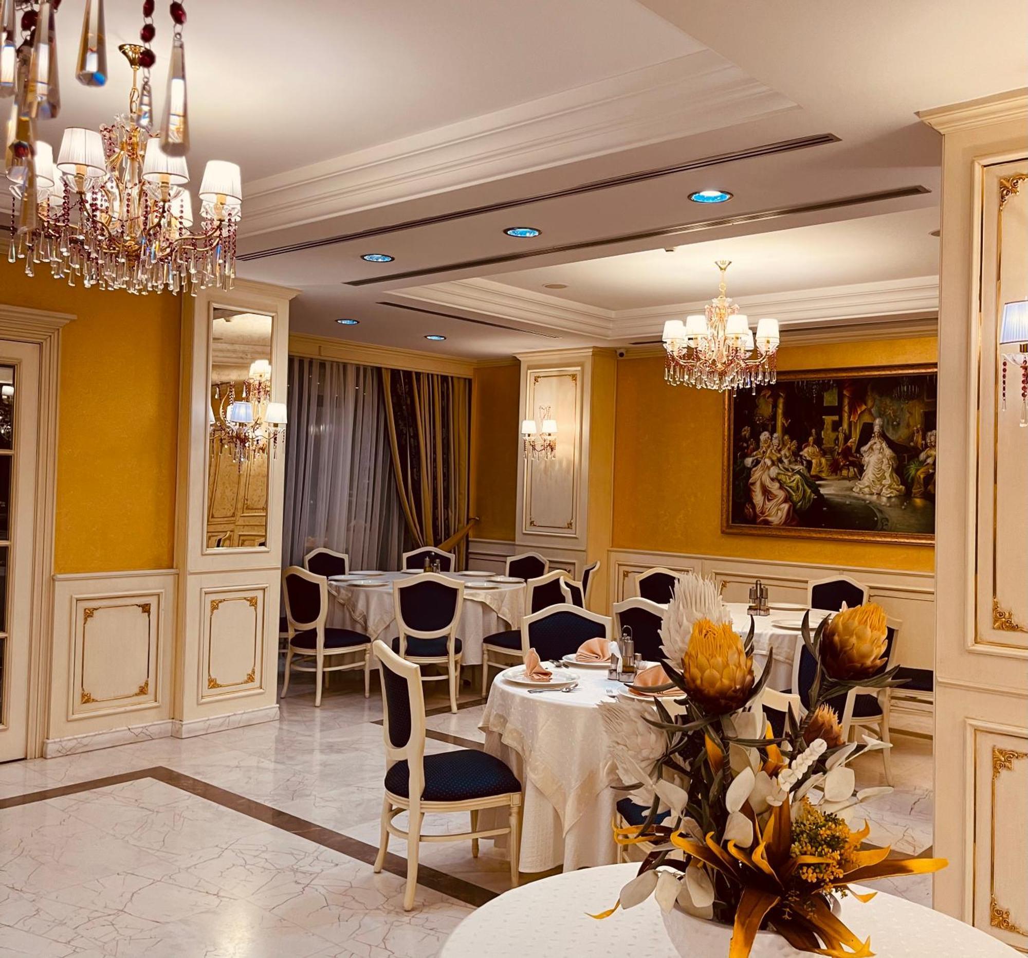 Hotel Fieri מראה חיצוני תמונה