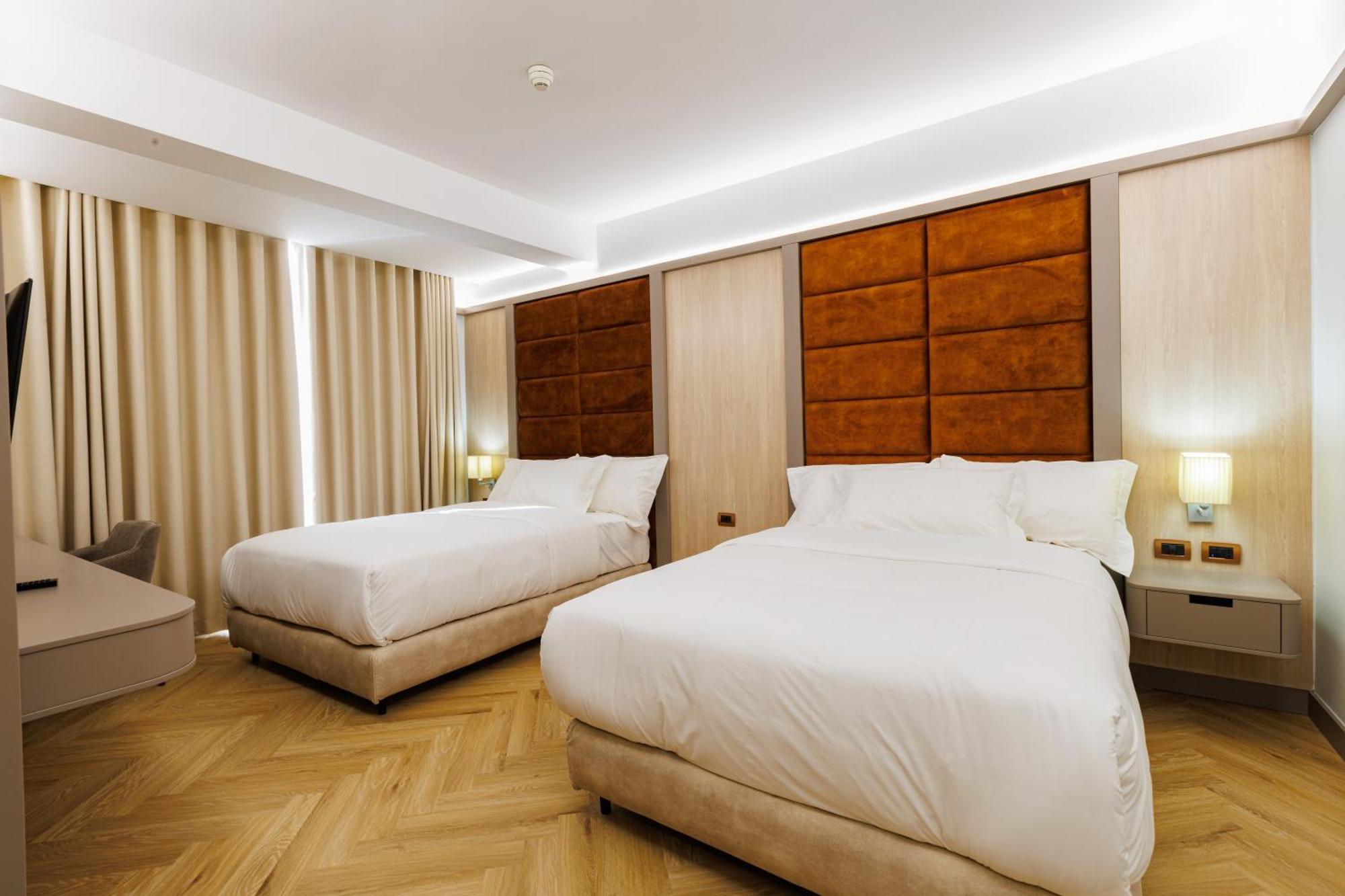 Hotel Fieri מראה חיצוני תמונה