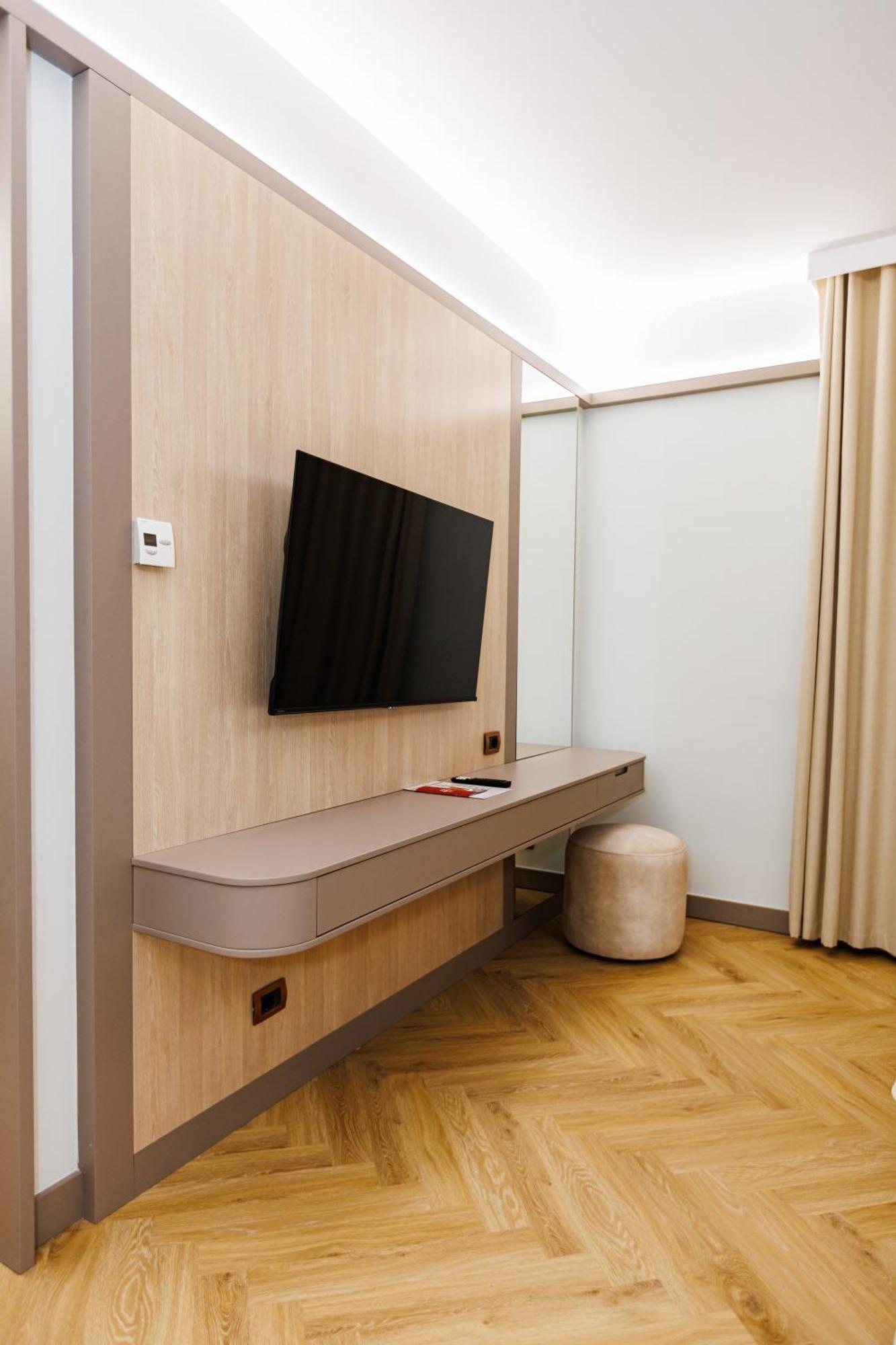 Hotel Fieri מראה חיצוני תמונה