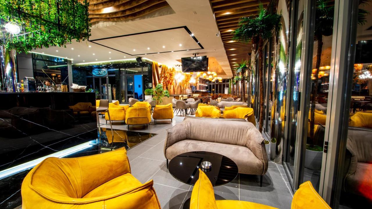 Hotel Fieri מראה חיצוני תמונה
