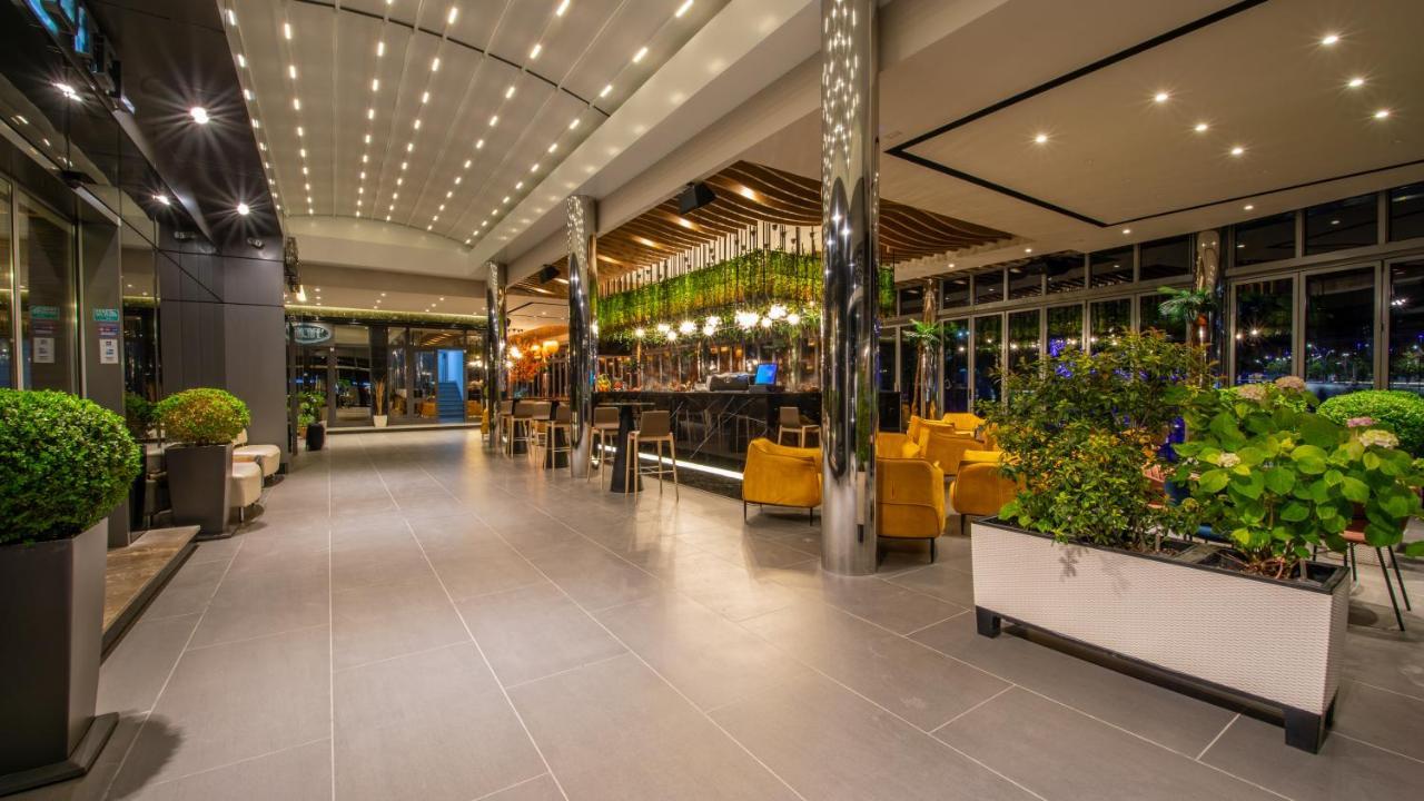 Hotel Fieri מראה חיצוני תמונה
