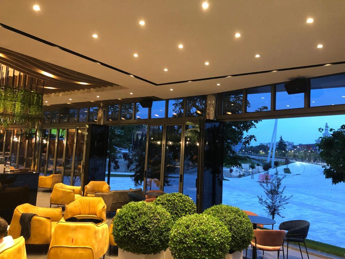 Hotel Fieri מראה חיצוני תמונה